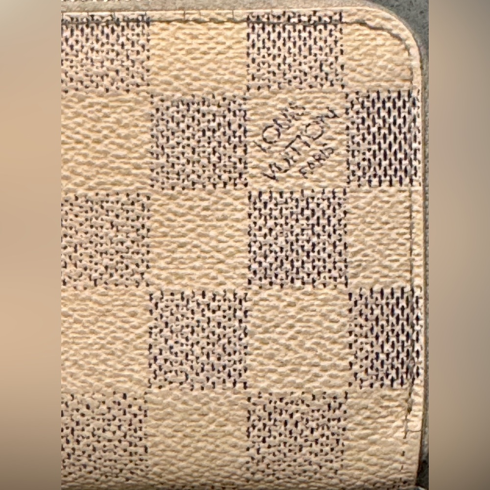 Louis Vuitton Damier Azur Zippy Wallet - Picture 14 of 16